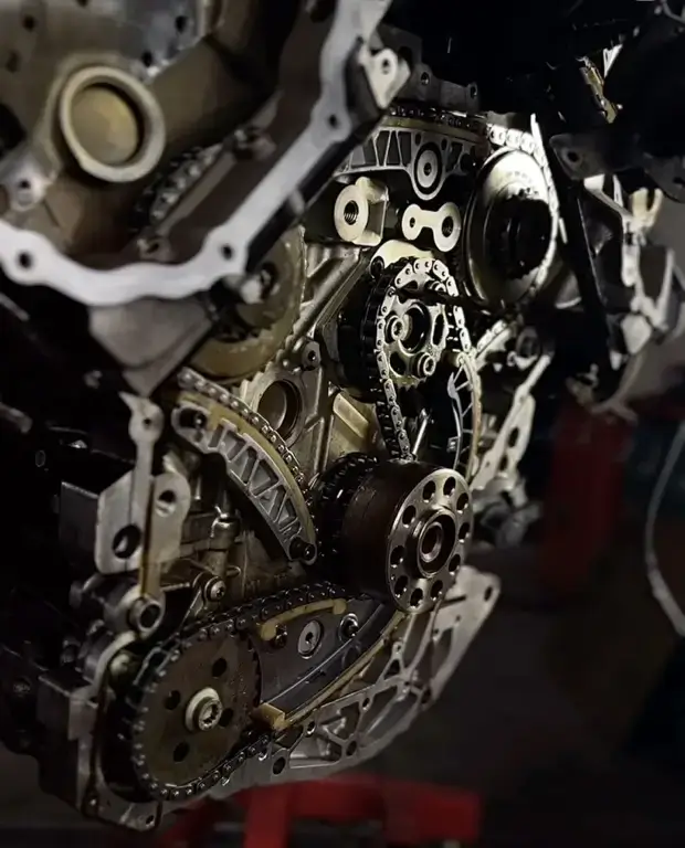 Wymiana rozrządu / łańcucha rozrządu i rolek